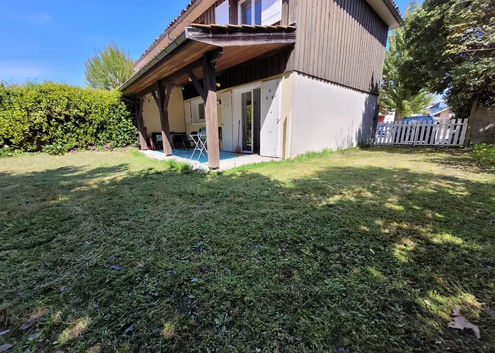 Avec Jardin A Villa *